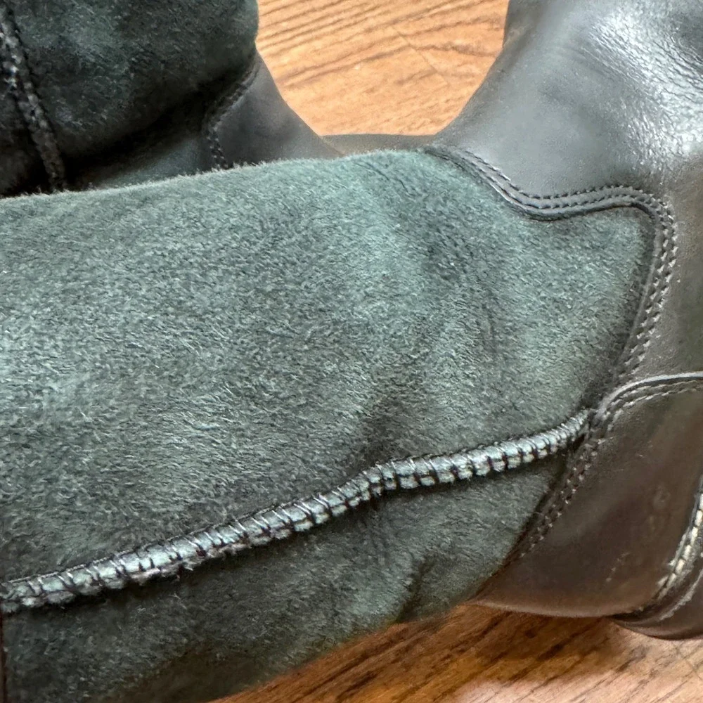 UGG Boots Brooks 5381 Womens Black 6 Leather & Suede Shearling Lined Lug Sole